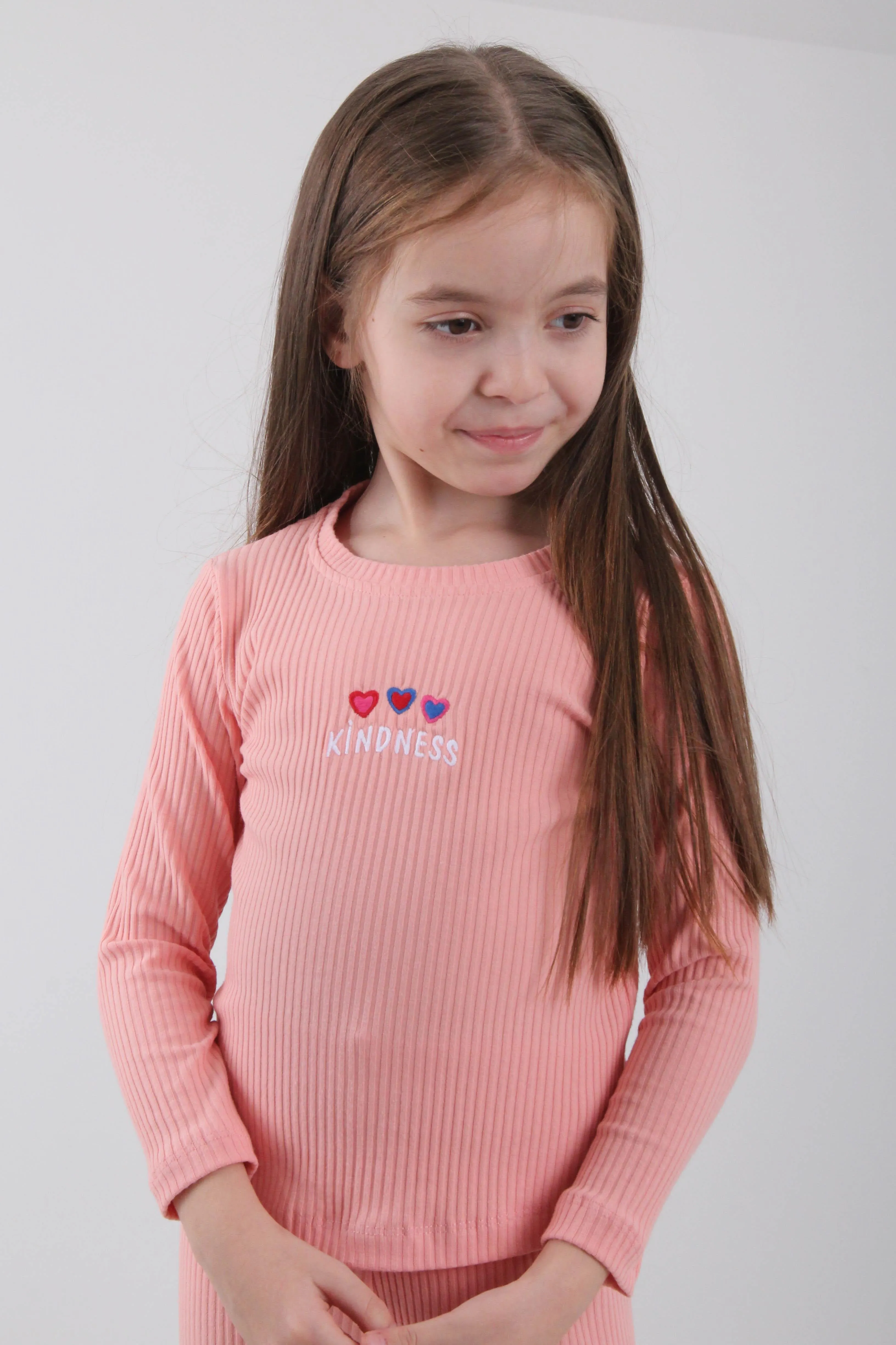 0 pamuklu kindness ve kalp nakişli kiz çocuk sweatshirt