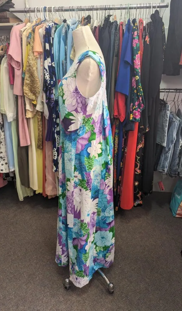 1970s Iconic Hawaiian Maxi Dress And Matching Button Up Shirt